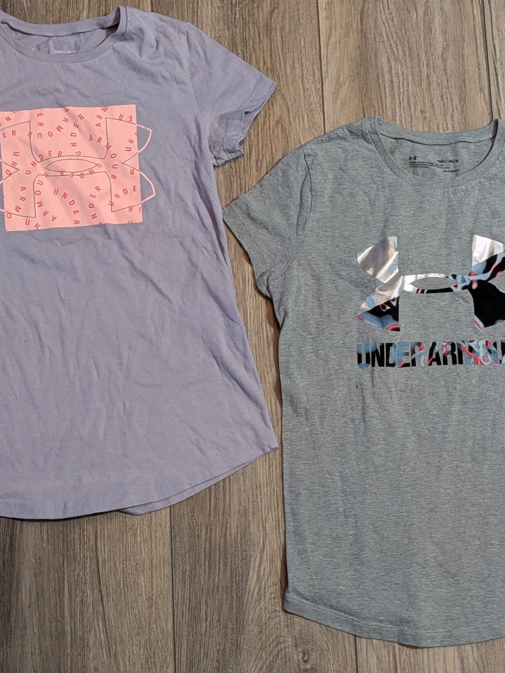 2 Under Armour Girls' Short Sleeve Logo Tee - Gray & Lavender